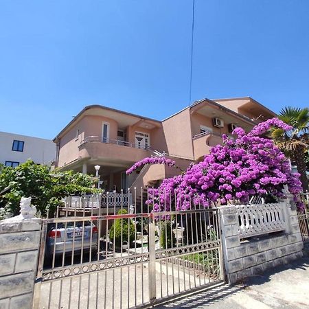 Apartmani Andrijana Ulcinj Ngoại thất bức ảnh